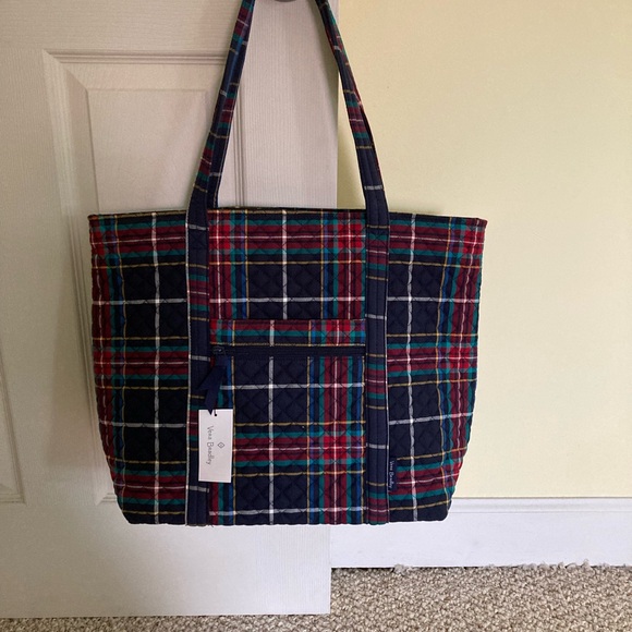 Vera Bradley Vera tote bag in Tarten Plaid - Picture 3 of 5